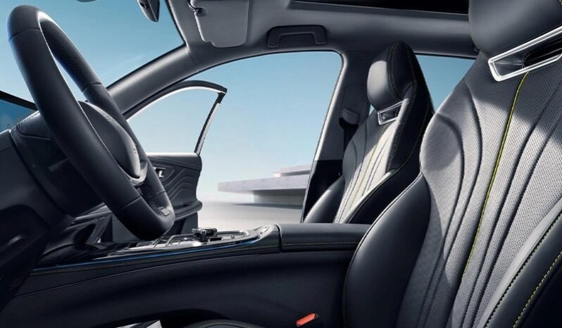 
								MERCEDES BENZ C260 L-SPORTS full									