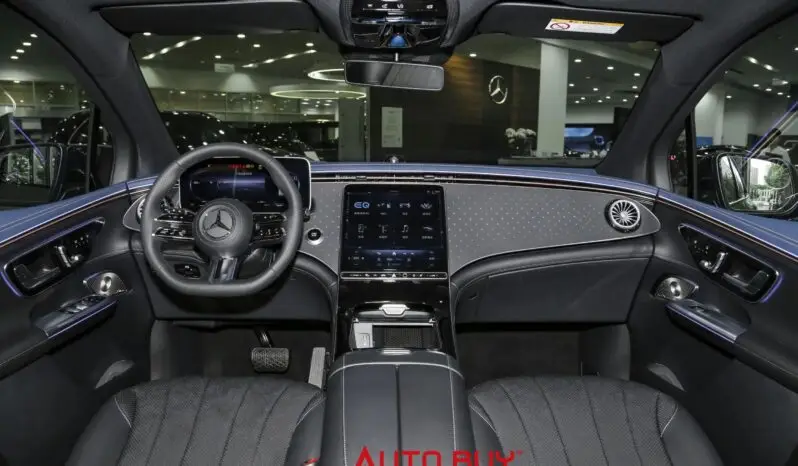 
								Mercedes Benz EQE SUV full									