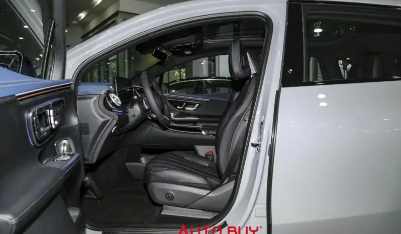 
								Mercedes Benz EQE SUV full									