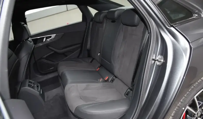 
								Audi A4L full									
