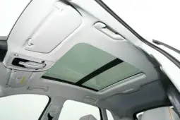 
										Audi e-tron full									