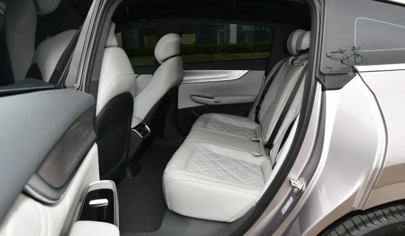 
								Changan Qiyuan A07 2024 full									