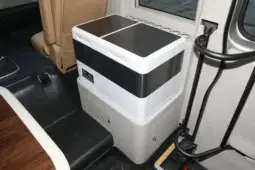 
										Hongqi Guoyue full									