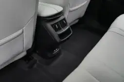 
										Volkswagen ID. UNYX 2024 full									